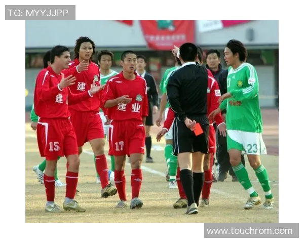 上港迎战河南建业争夺中超积分榜关键战役全力以赴展现球队实力